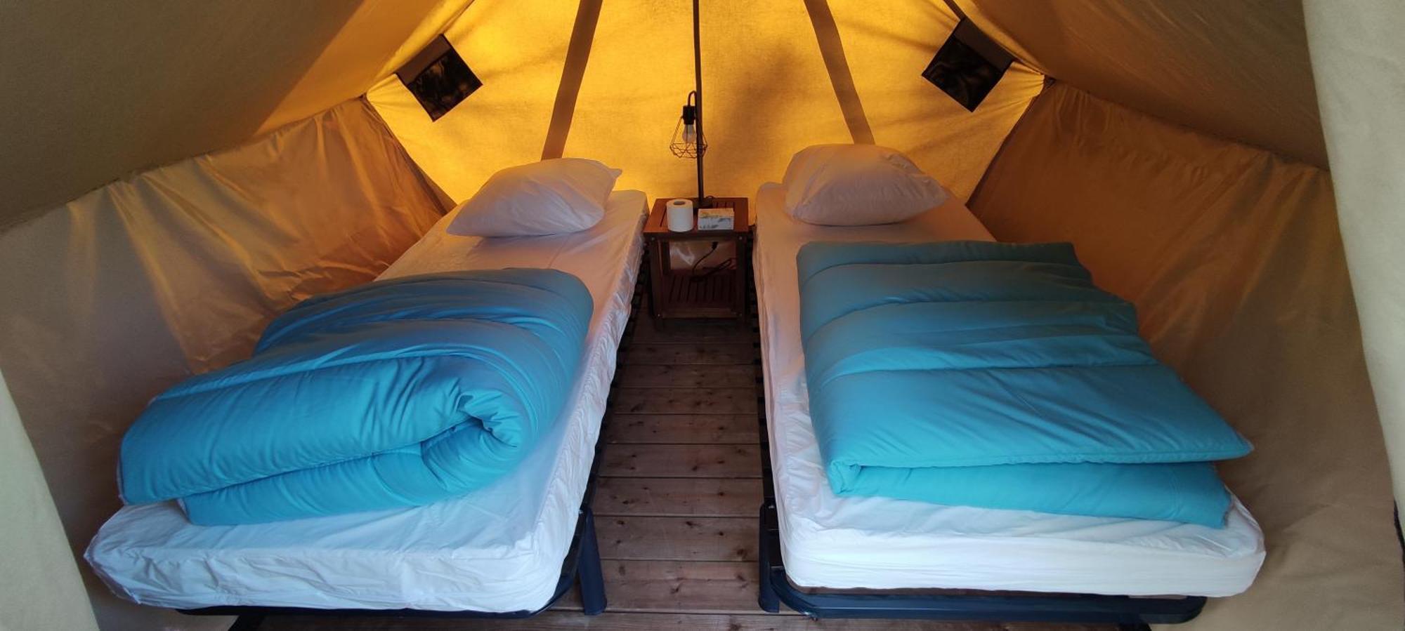 Camping Le Val Aux Fees - Broceliande Concoret Exterior photo