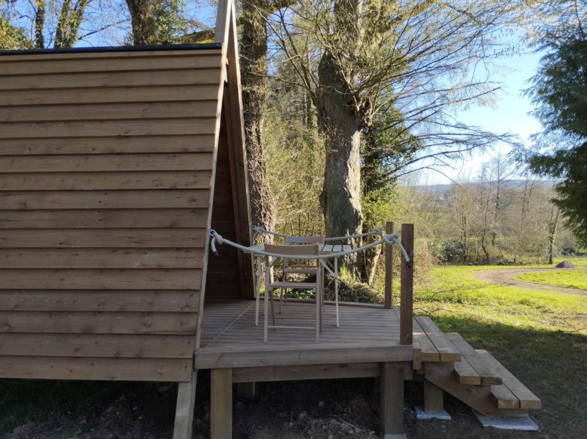 Camping Le Val Aux Fees - Broceliande Concoret Exterior photo