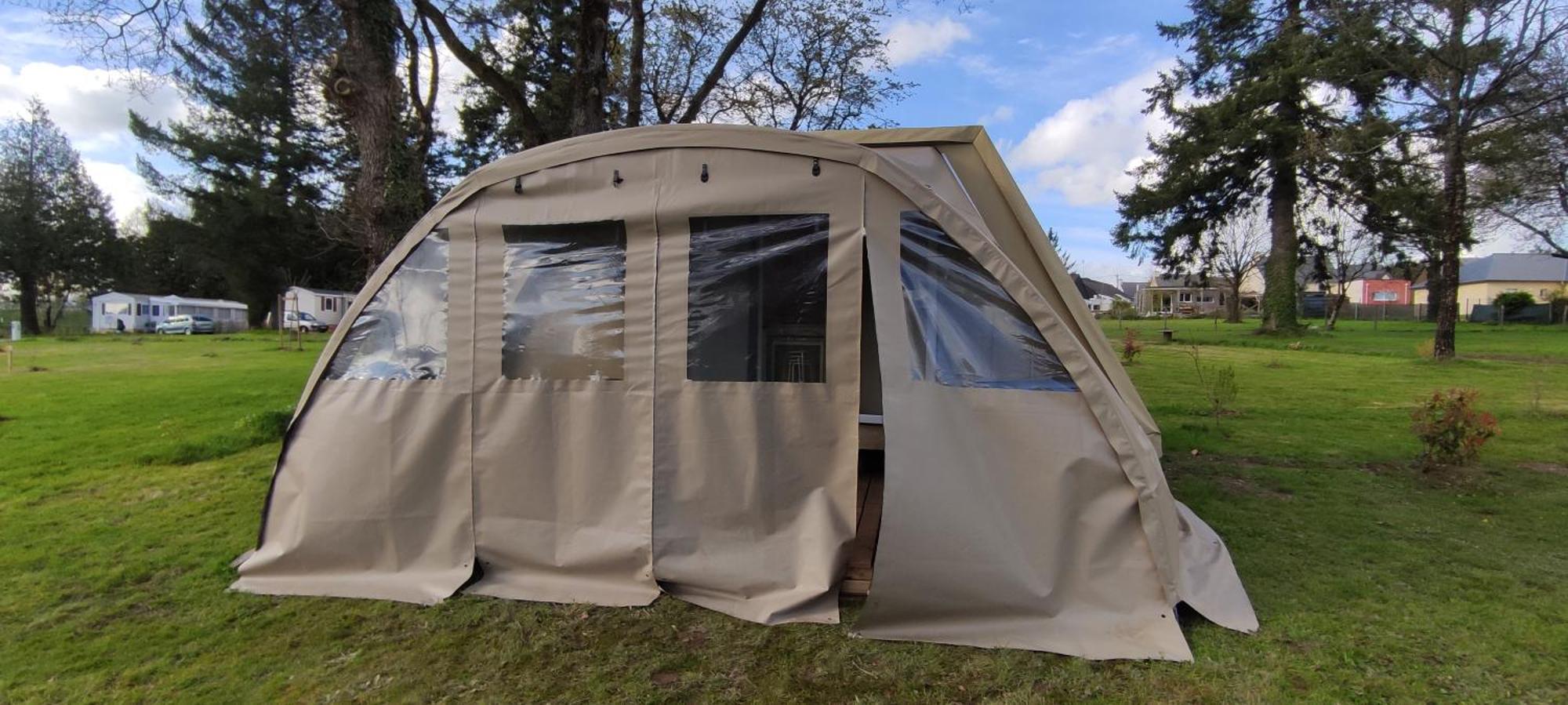Camping Le Val Aux Fees - Broceliande Concoret Exterior photo