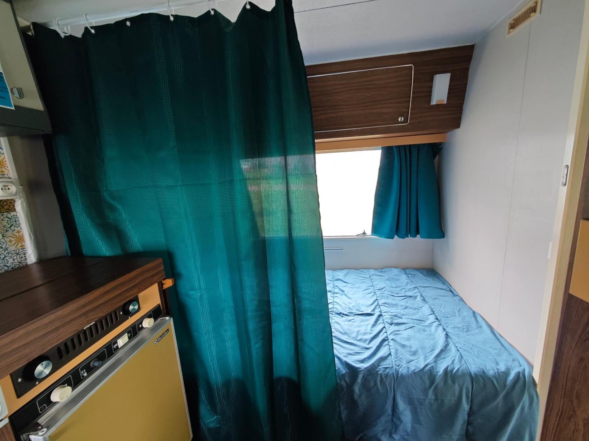 Camping Le Val Aux Fees - Broceliande Concoret Exterior photo